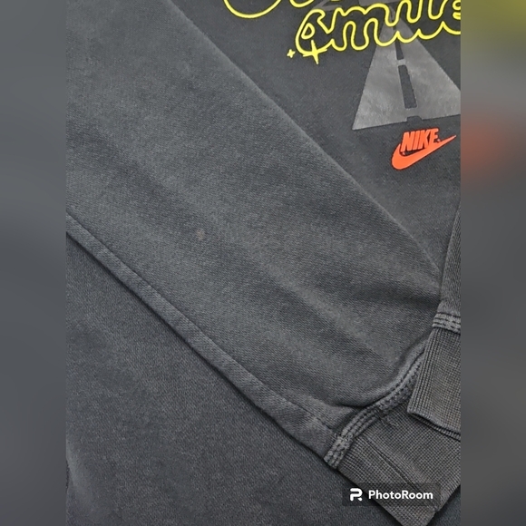 Nike Boys Hoodie Pullover Sz XL Black Happy Face - Picture 8 of 8